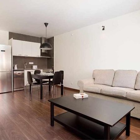 Apart Centrico Con Terraza En Gracia Barcelona Ngoại thất bức ảnh