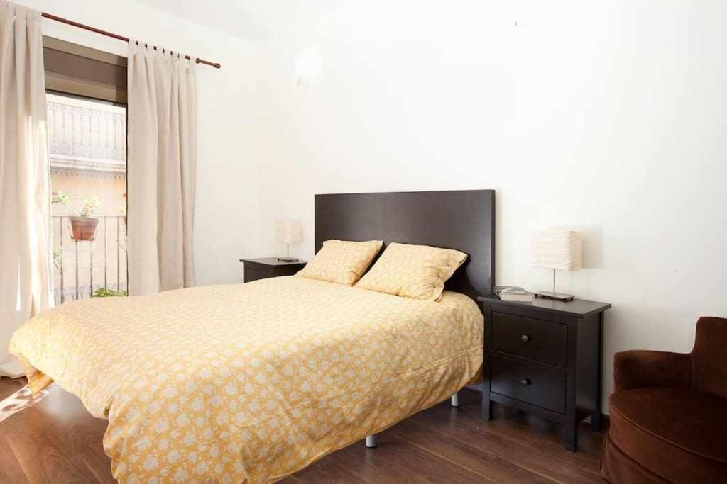 Apart Centrico Con Terraza En Gracia Barcelona Ngoại thất bức ảnh