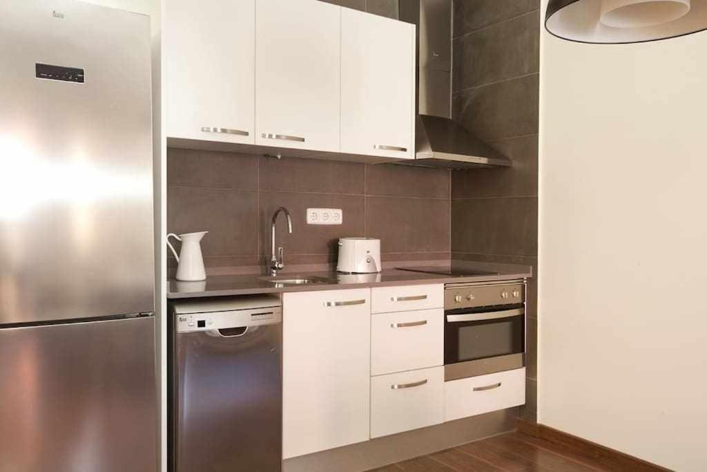 Apart Centrico Con Terraza En Gracia Barcelona Ngoại thất bức ảnh